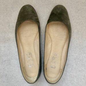 Gray suede ballet flats, size 7